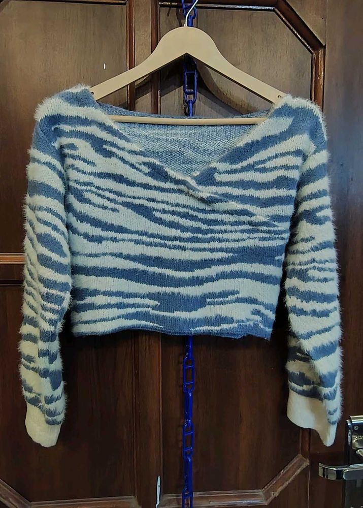 Fluffy Blue &amp; White Zebra Print Sweater