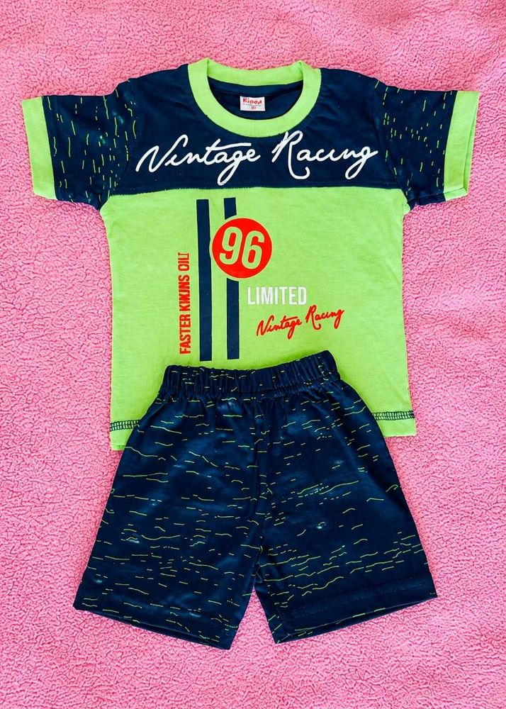 "unused" boys T-shirt&amp;shorts 0 years. green&amp;navy b