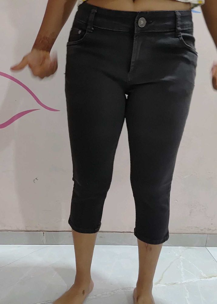 Gray Capris - Stylish &amp; Comfortable