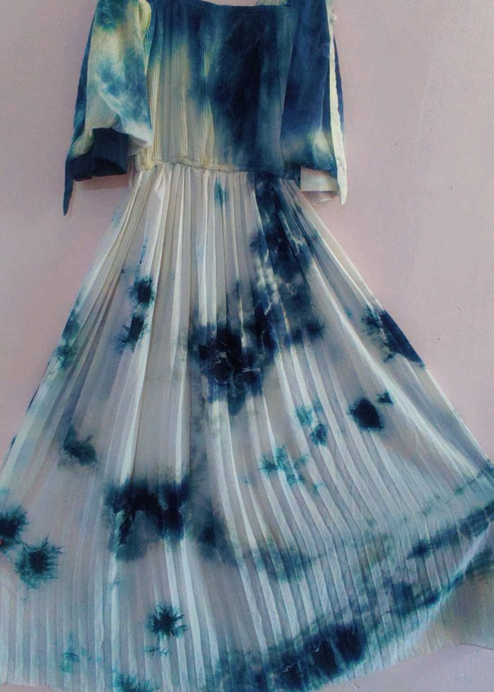 Tie-Dye Pleated Midi Dress