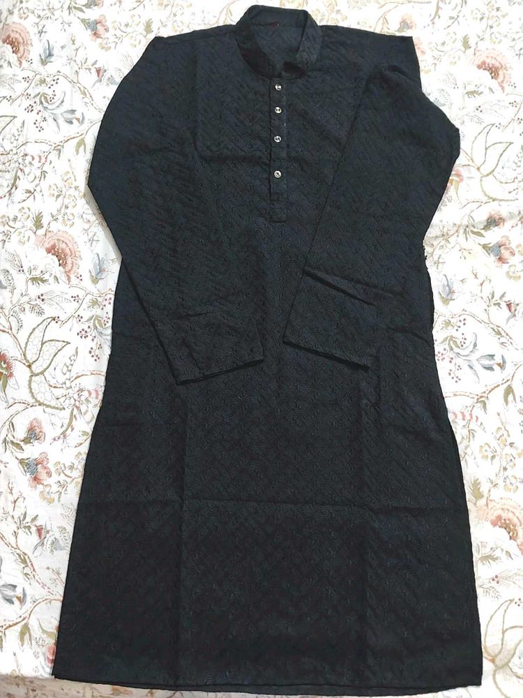 Men's Black Embroidered Kurta