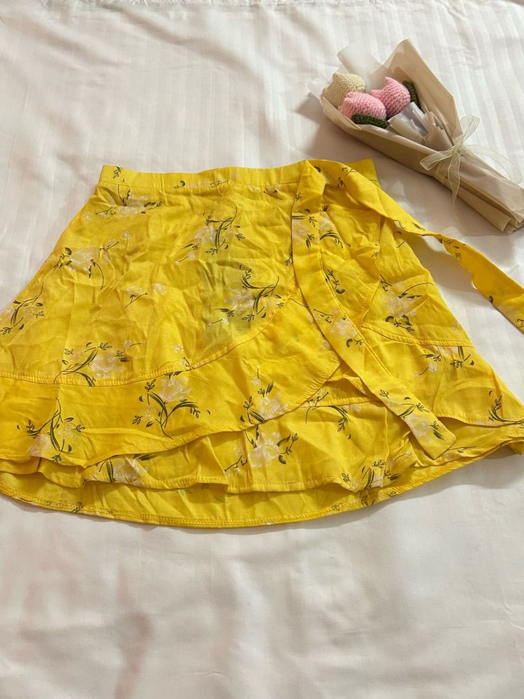 Yellow Floral Wrap Skirt💛