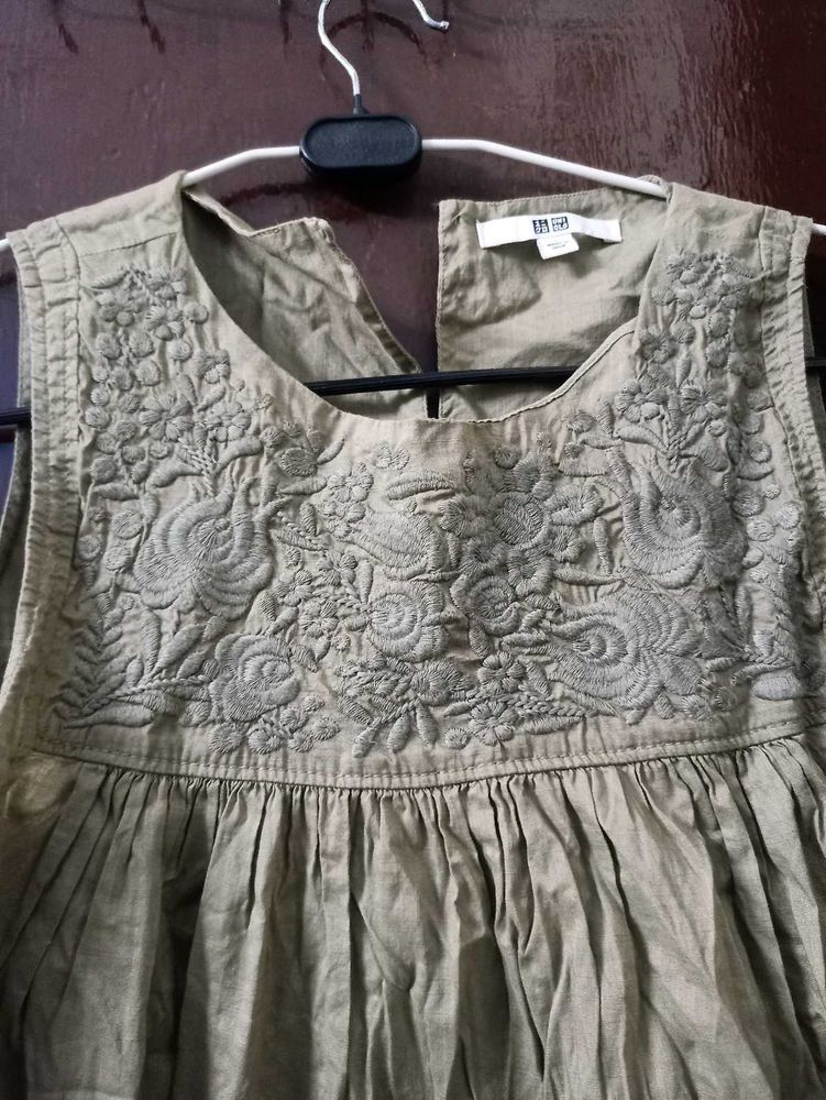 peplum top