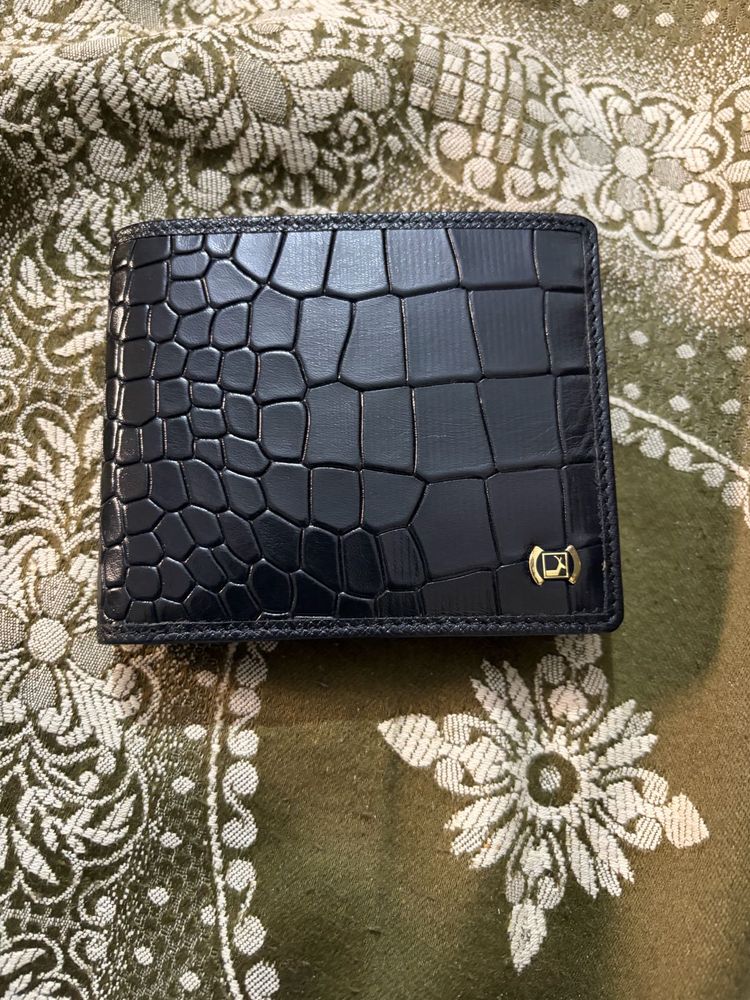 Stylish Croc Embossed Wallet