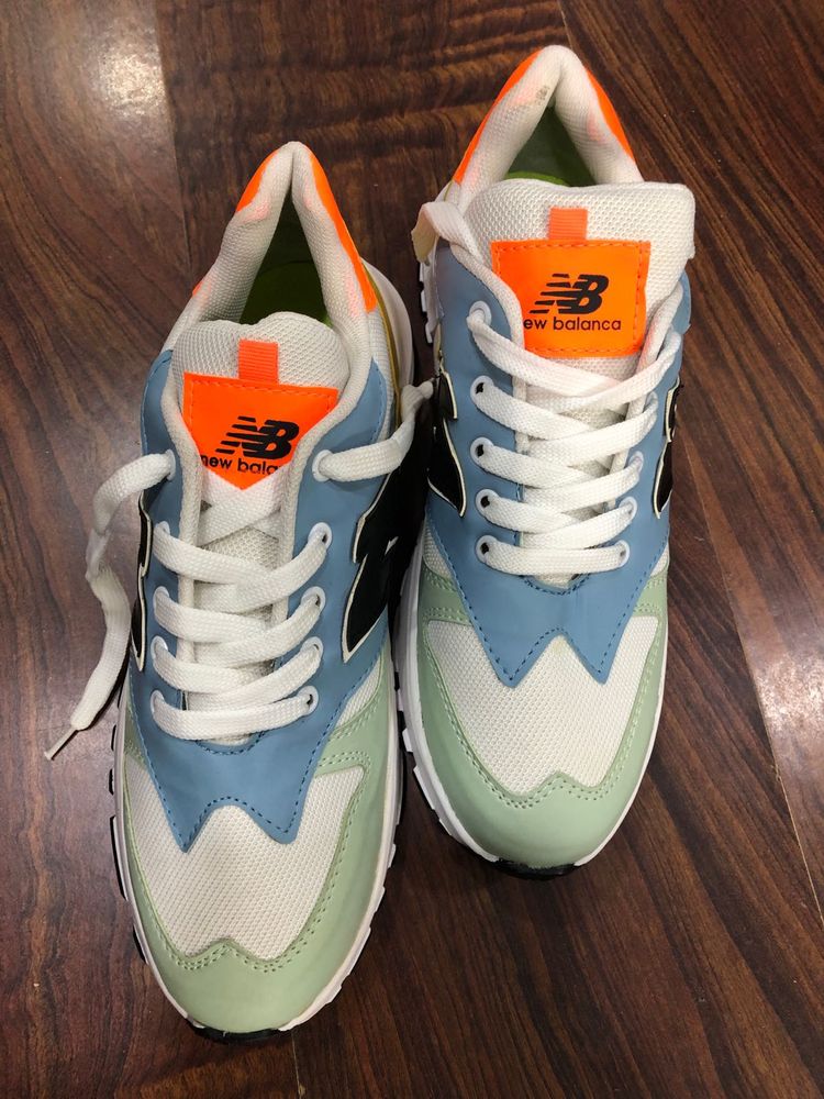 New Balanca Sneakers Size UK 7 copy