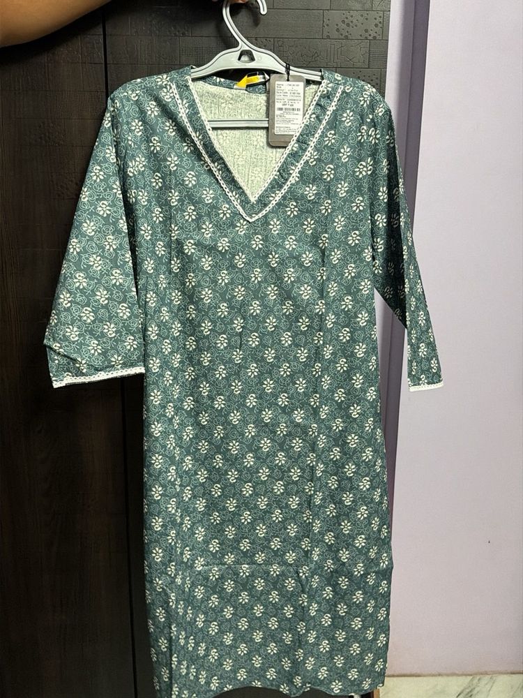 Green Printed Kurta with Lace Trim