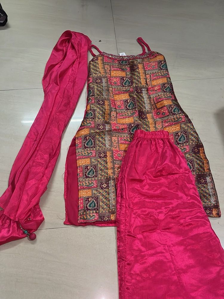 Ethnic Salwar Kameez Set