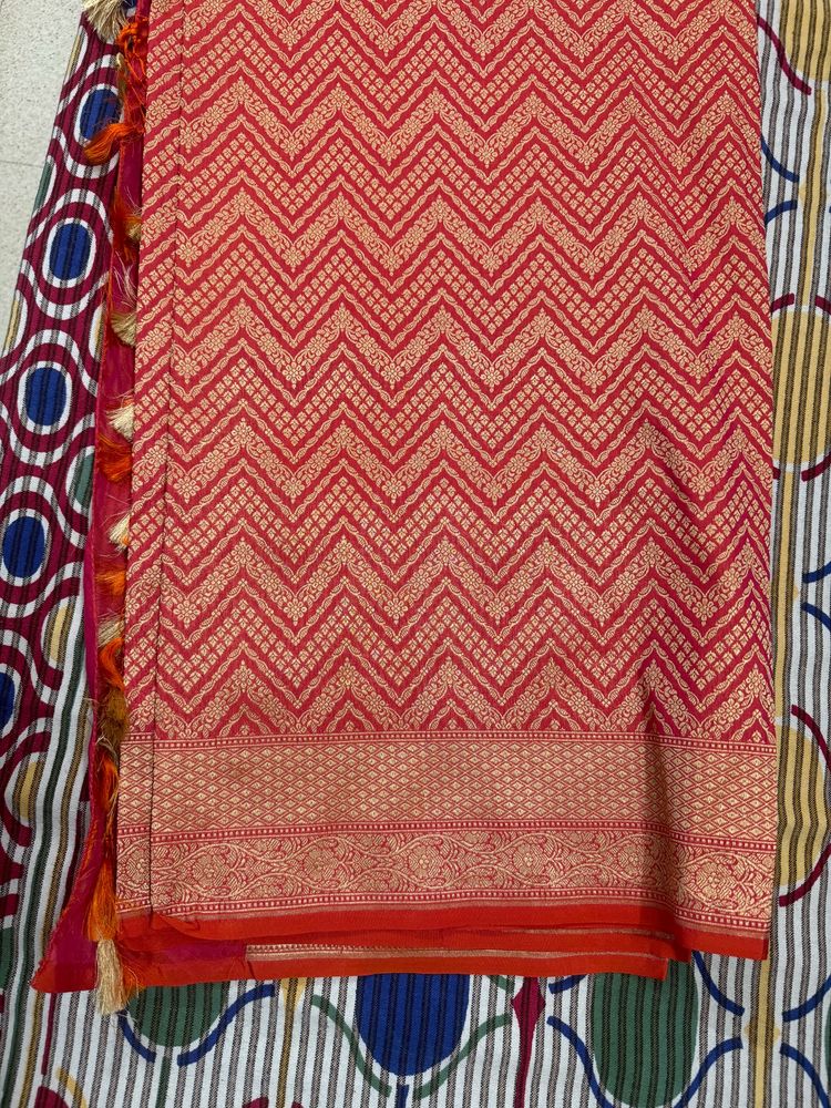 Red &amp; Gold Chevron Pattern Saree