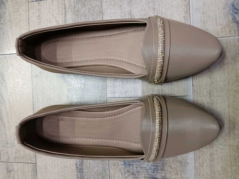 Elegant Rhinestone Ballet Flats