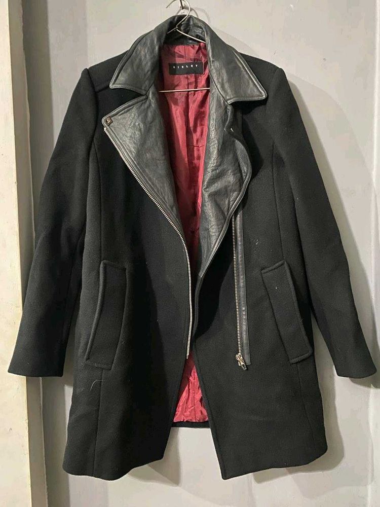 Stylish Black Sisley Coat