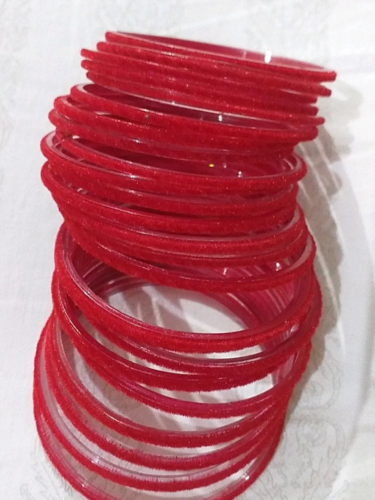 Red Velvet Glass Bangles