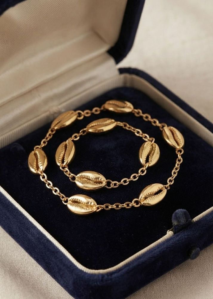 Gold-tone Cowrie Shell Anklet