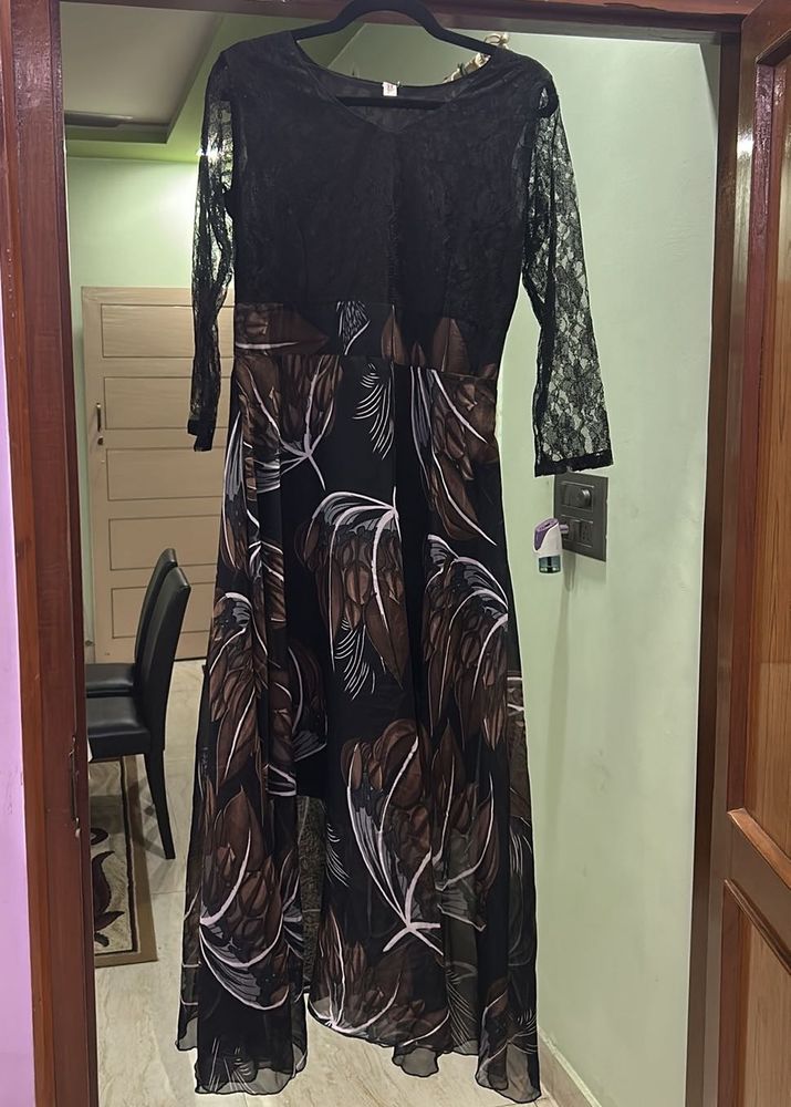 Elegant Black Lace &amp; Floral Print Gown