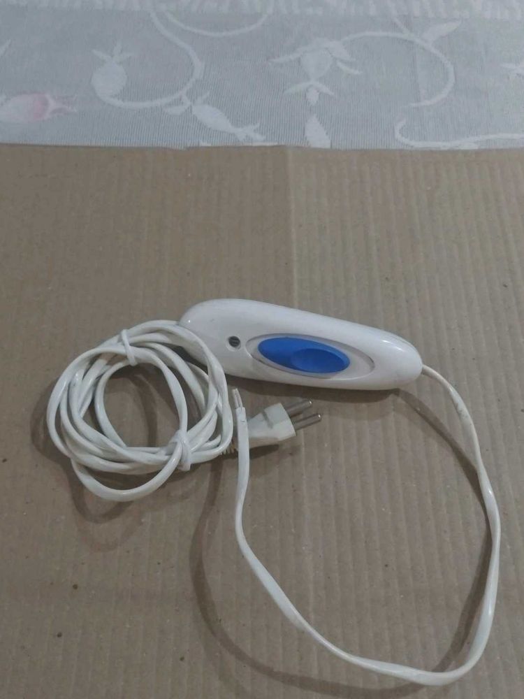 Ellectric heating blanket or pad controller