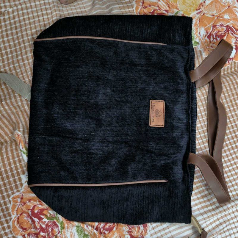 Chic Black Tote Bag