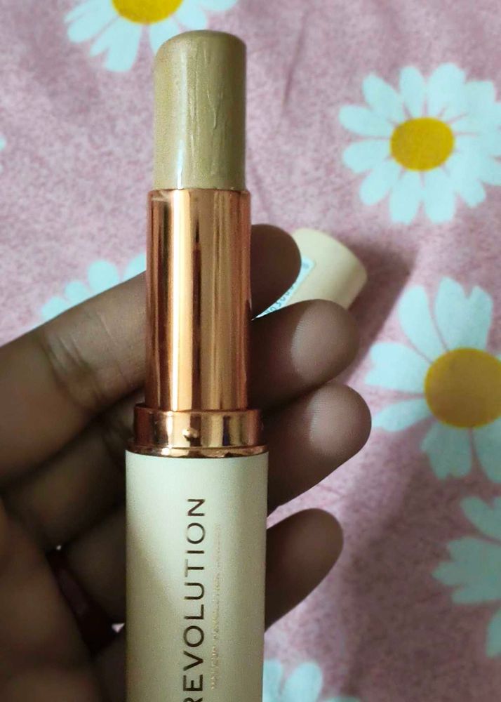 Makeup Revolution Fast Base Foundation Stick