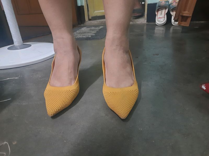 Yellow Knit Heels (Taiwan)