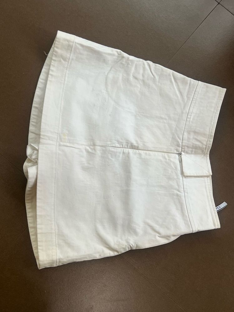 White High-Waisted Denim Shorts