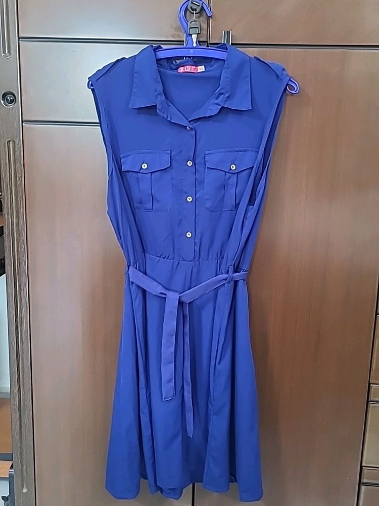 A beautiful Blue Sleeveless Polyester DRESS