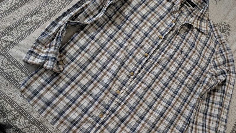 Burnt Umber Men Classic Checked Casual Shir