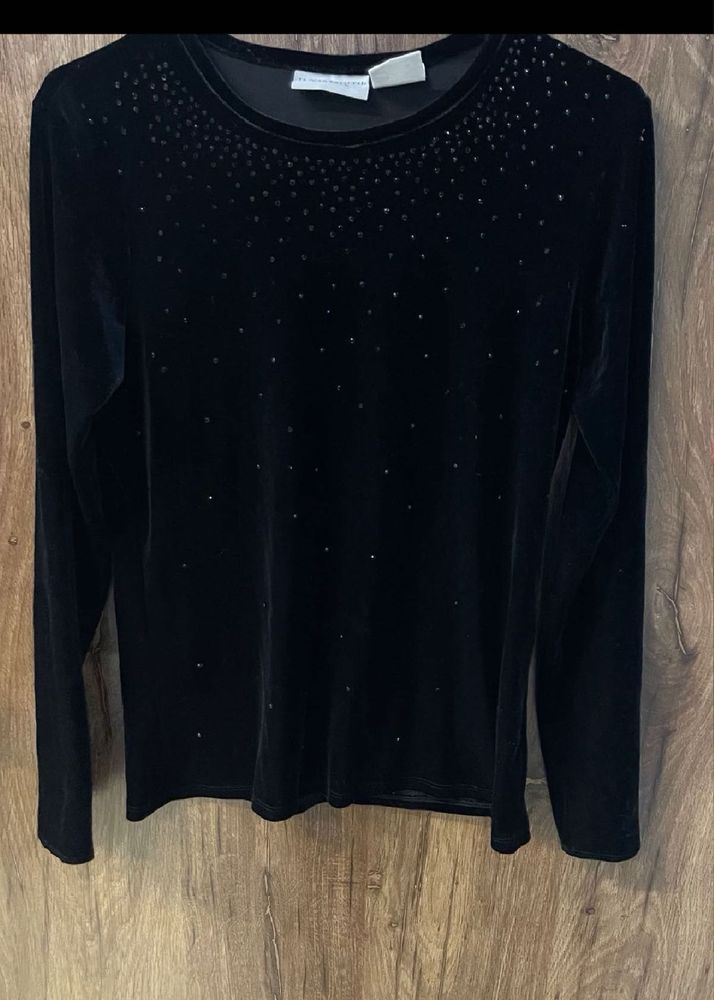 Elegant Black Velvet Long Sleeve Top
