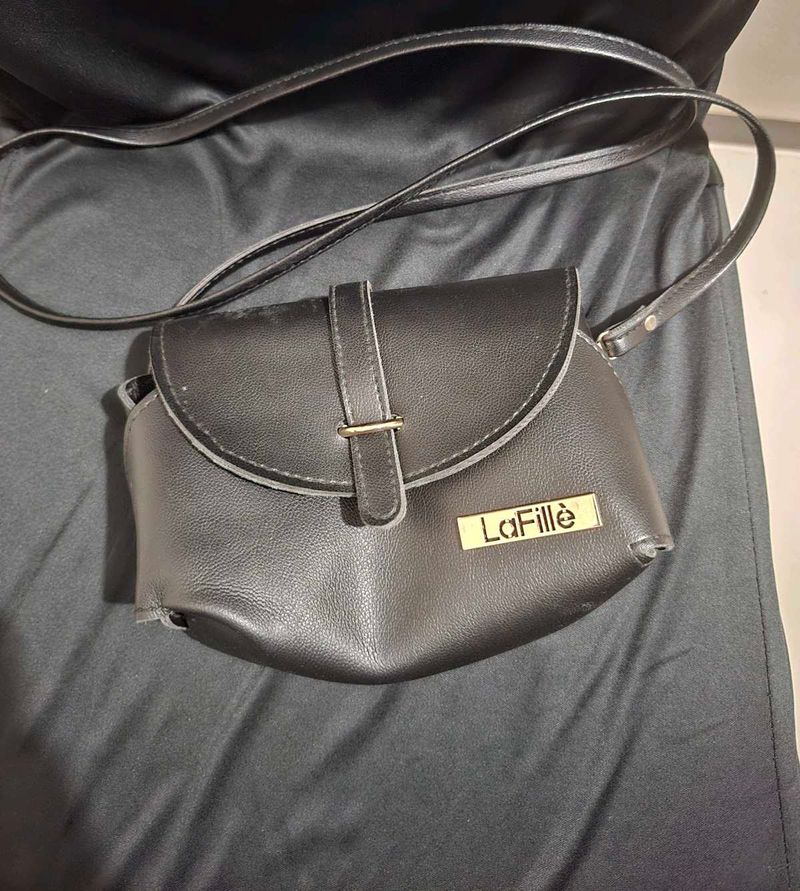 Chic Black Faux Leather Crossbody Bag