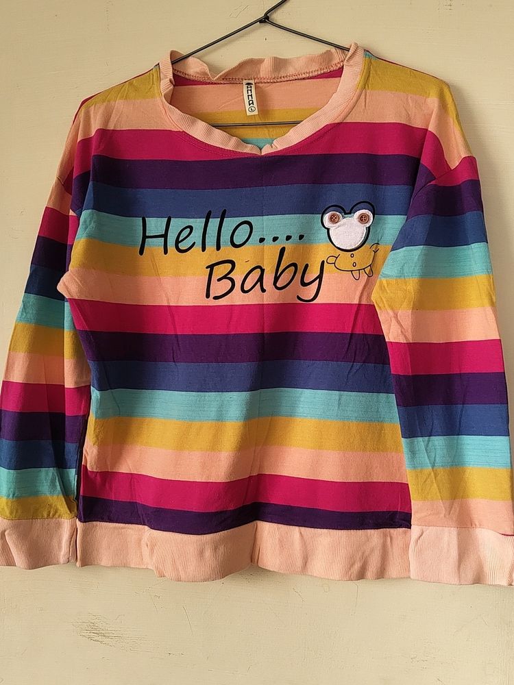 Sweatshirt.