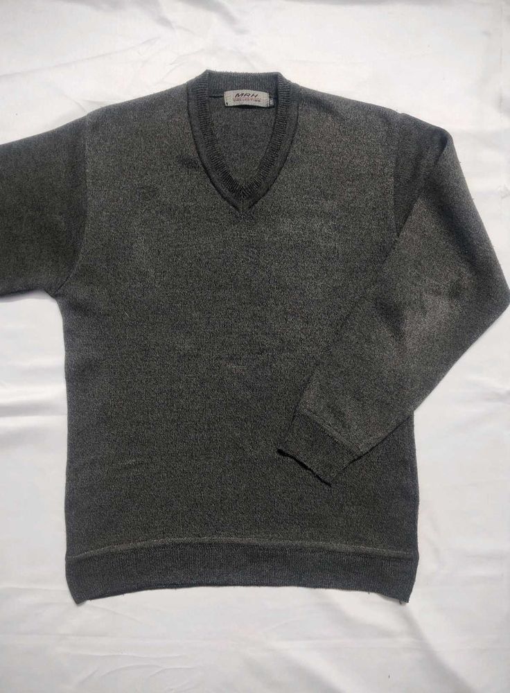 Grey V-Neck Pullover