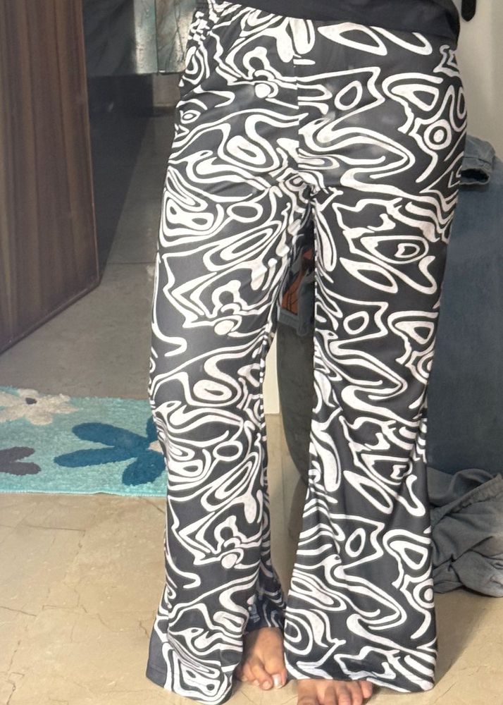 Groovy Print Flared Pants