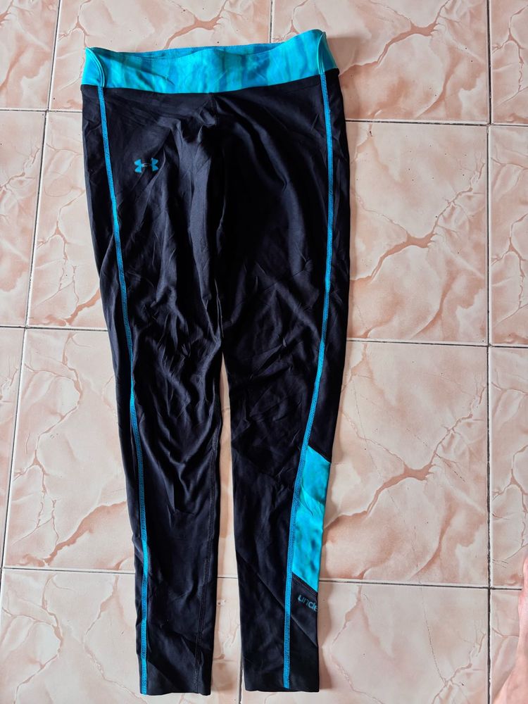 Under Armour Black &amp; Blue Leggings