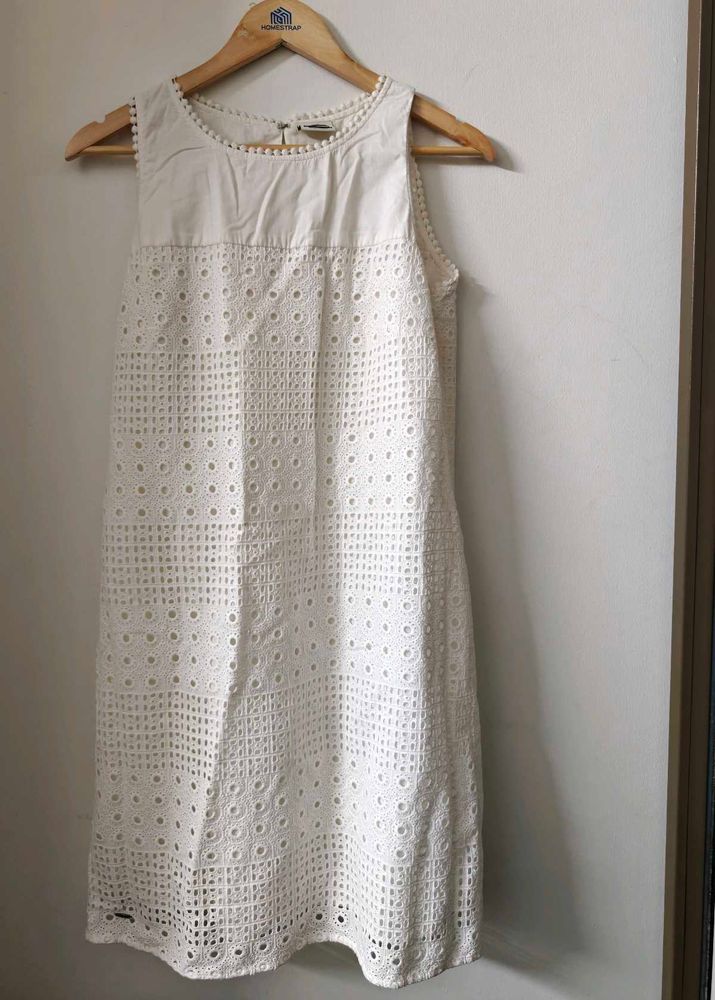 Chic White Eyelet Sleeveless Dress