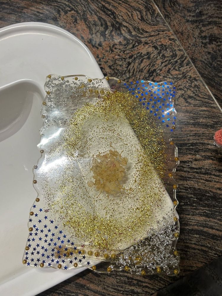 premium resin tray