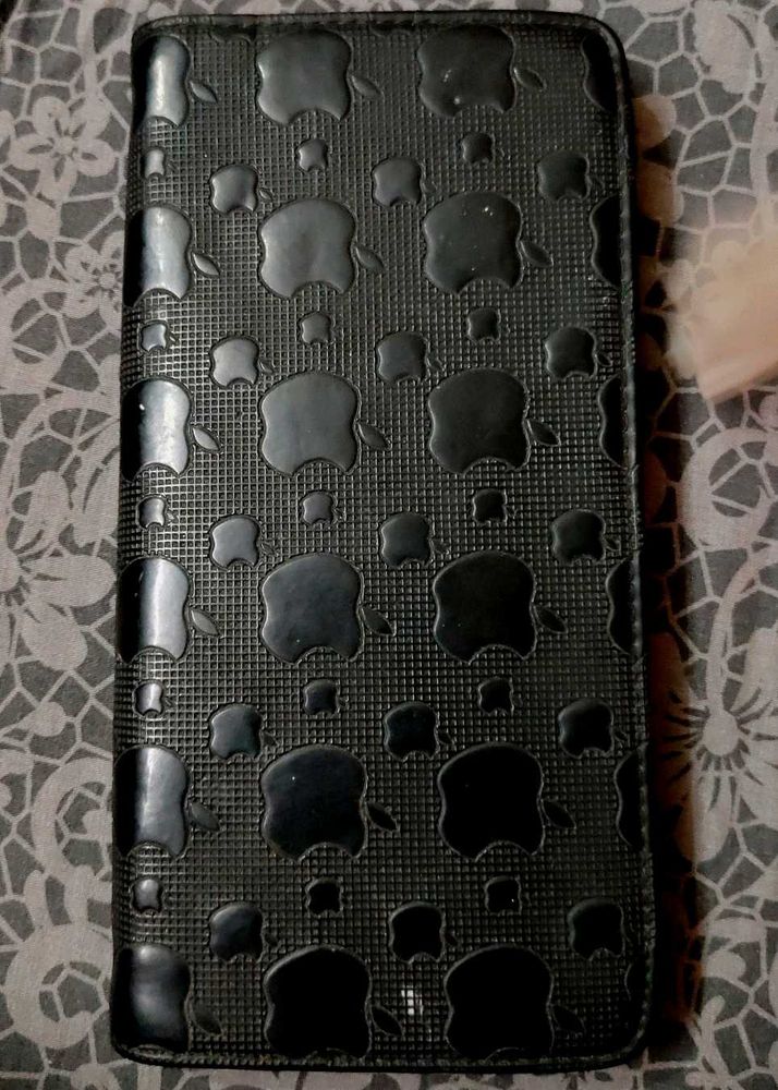 Stylish Black Embossed Wallet
