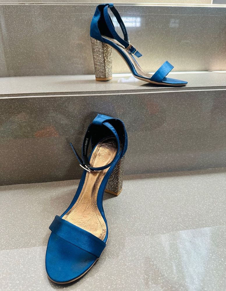 CATWALK Blue Embellished Heel Sandals