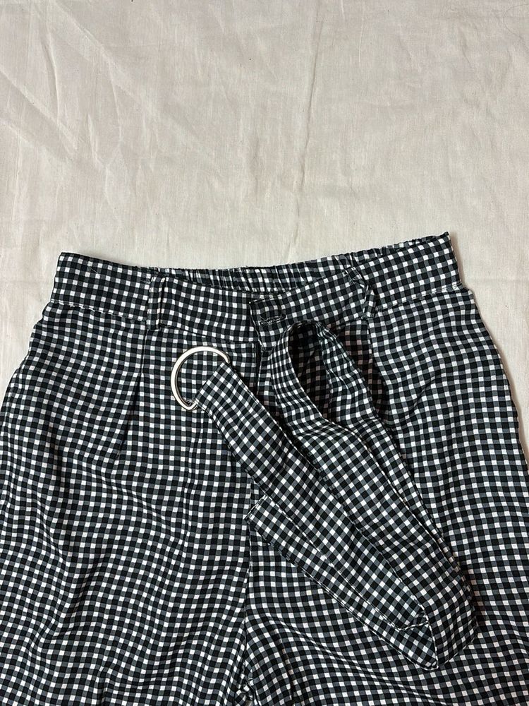Price Drop ‼️Korean Style Checkered Formal Pant Wi