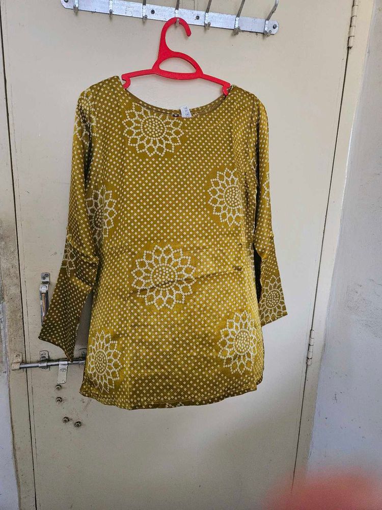 Stylish Women's Yellow Printed Kurta set