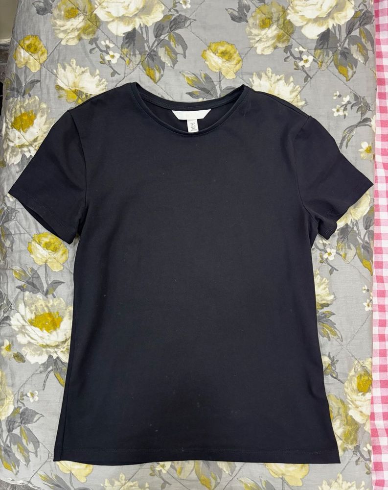 Basic Black T-Shirt