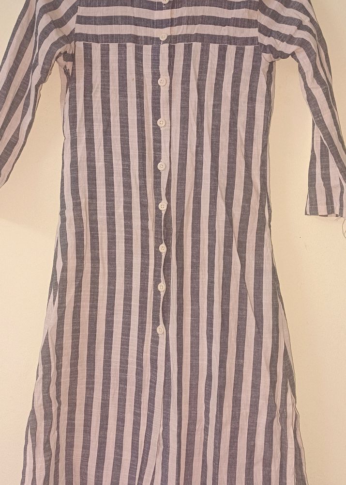 Black And White Kurthi,, Shrug Also
