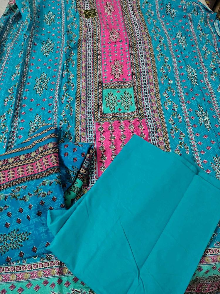 Beautiful Blue &amp; Pink unstitched suit