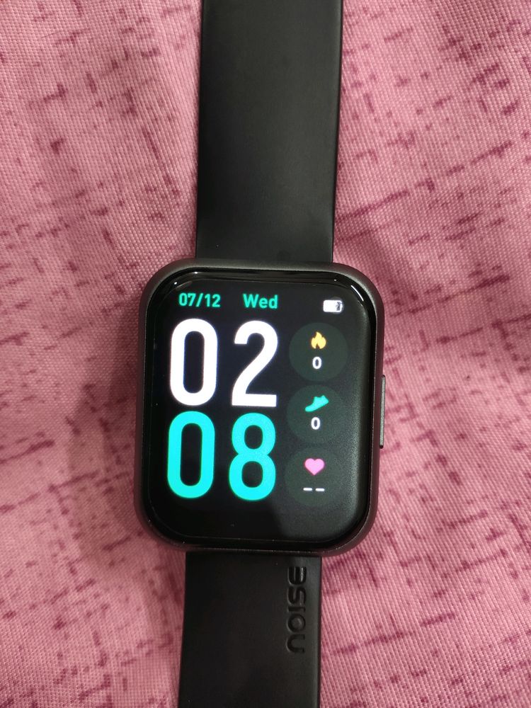 Noise Colorfit Ultra Smartwatch