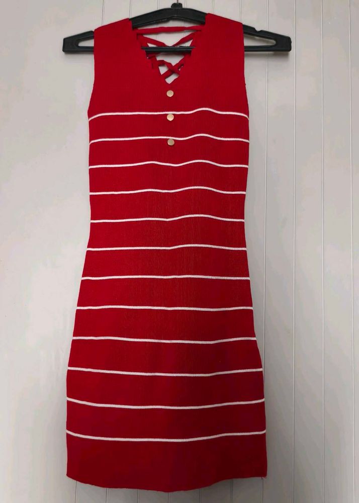 Chic Red &amp; White Striped Knit Dress