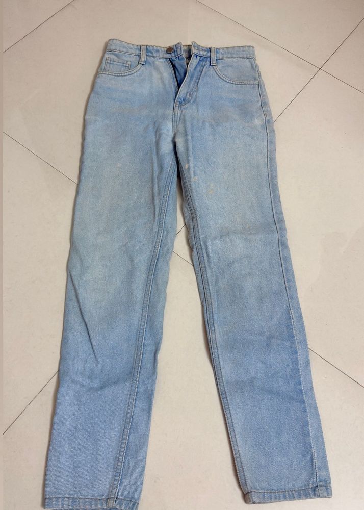 Light Wash Straight Leg Jeans