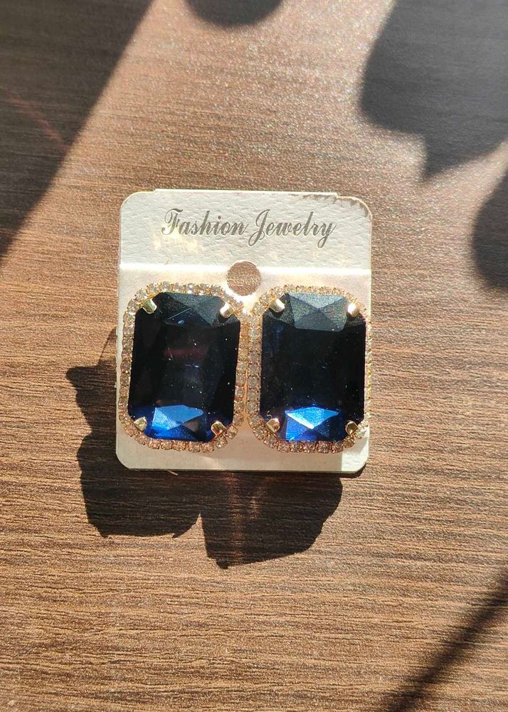 Elegant Blue Stud Earrings