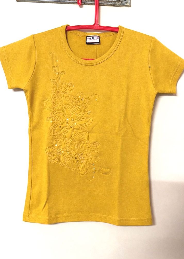Price Drop 💛 Cute &amp; comfy top for little girls!