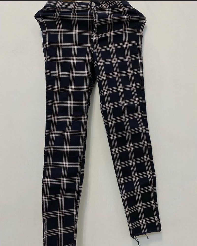 h&amp;m black trouser (brand new)