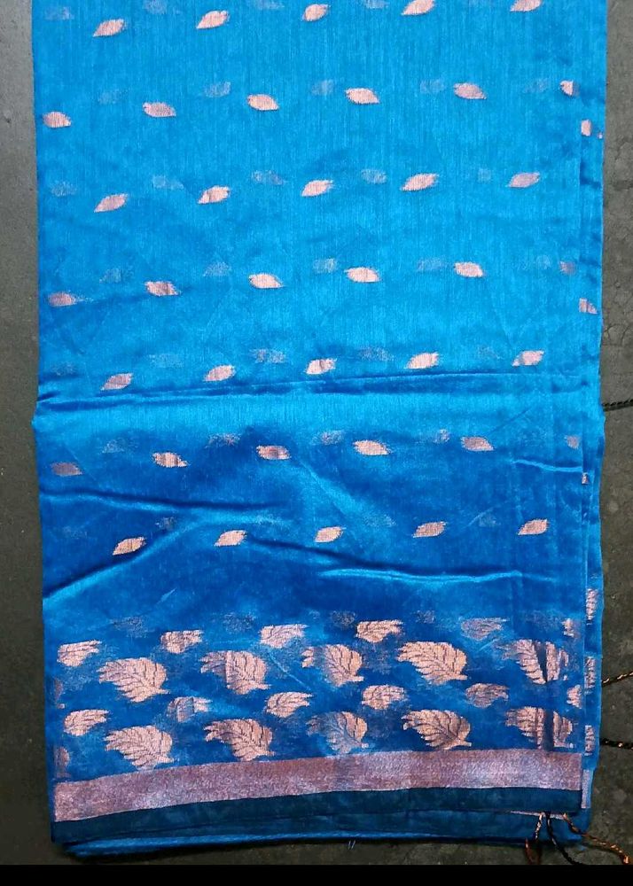 Beautiful Leaf Pattern Saree