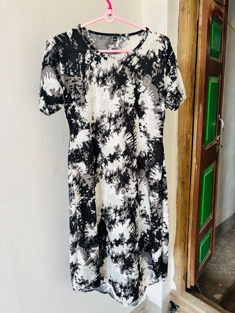 Stylish Tie-Dye Mini Dress