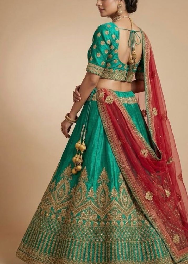Stunning Emerald Green Lehenga Choli