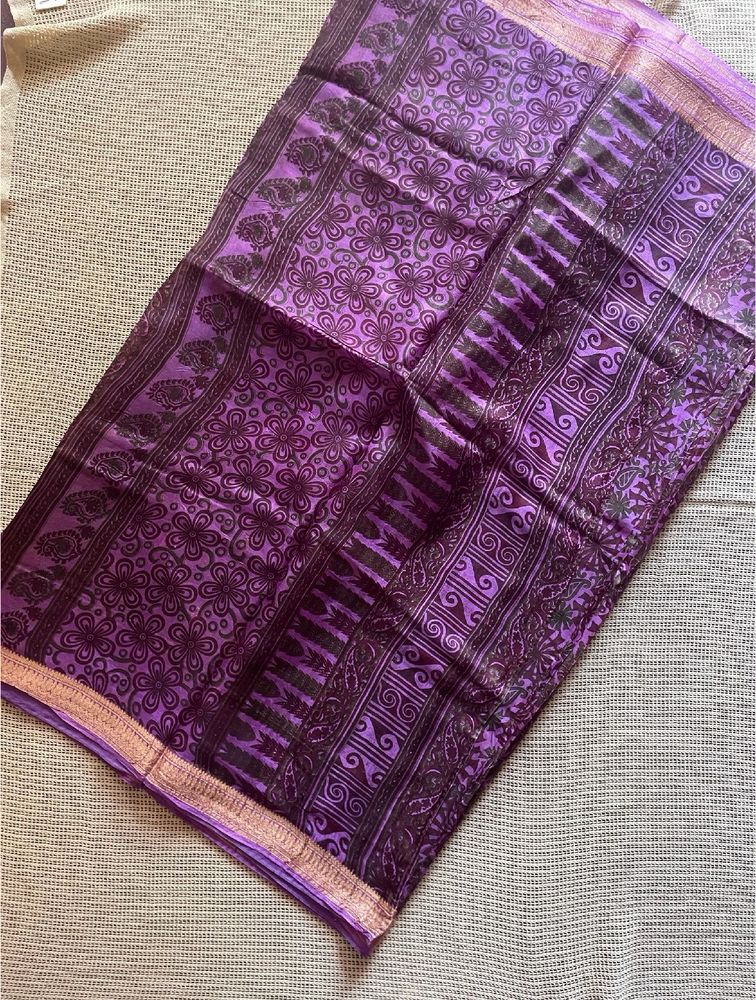 Elegant Purple Patterned Silk Saree