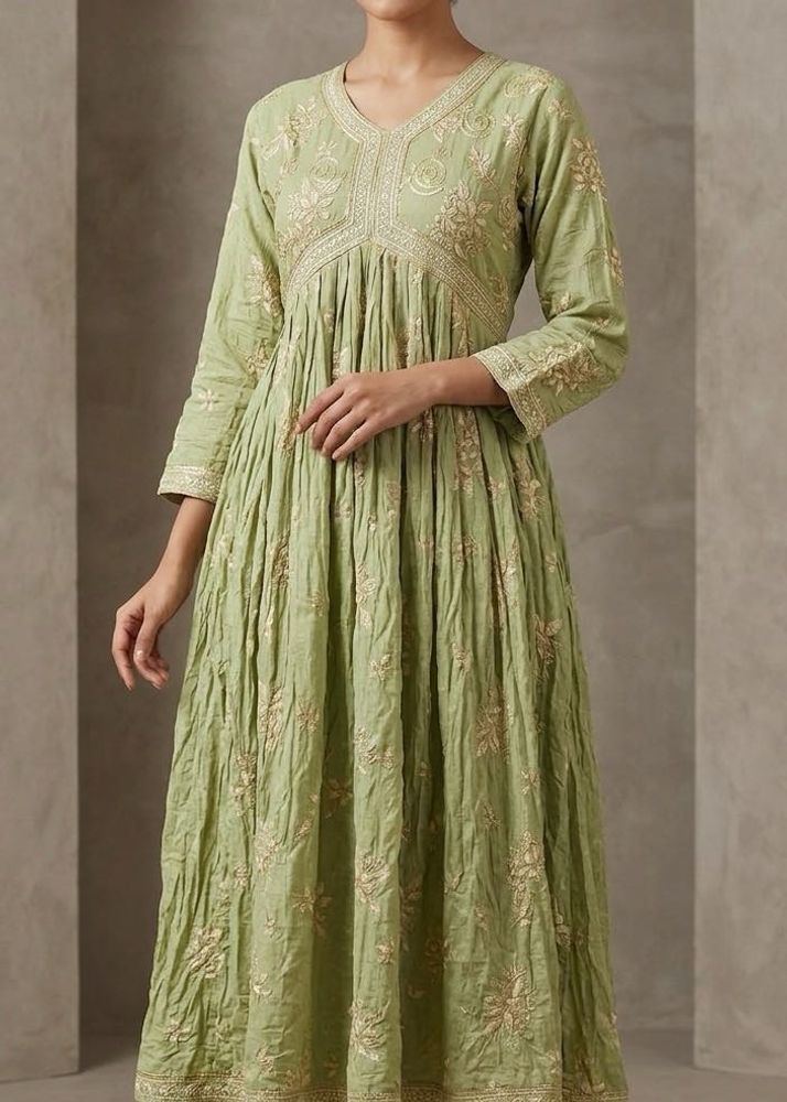 Lucknowi Chikankari Kurta Set